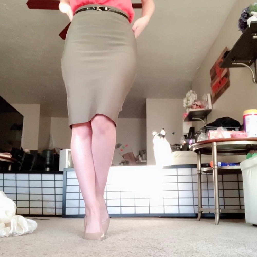Office appropriate skirt!
